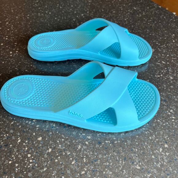 Totes Solbounce Womens mint green cross over sandals slide on Size 8 NEW - Picture 4 of 8